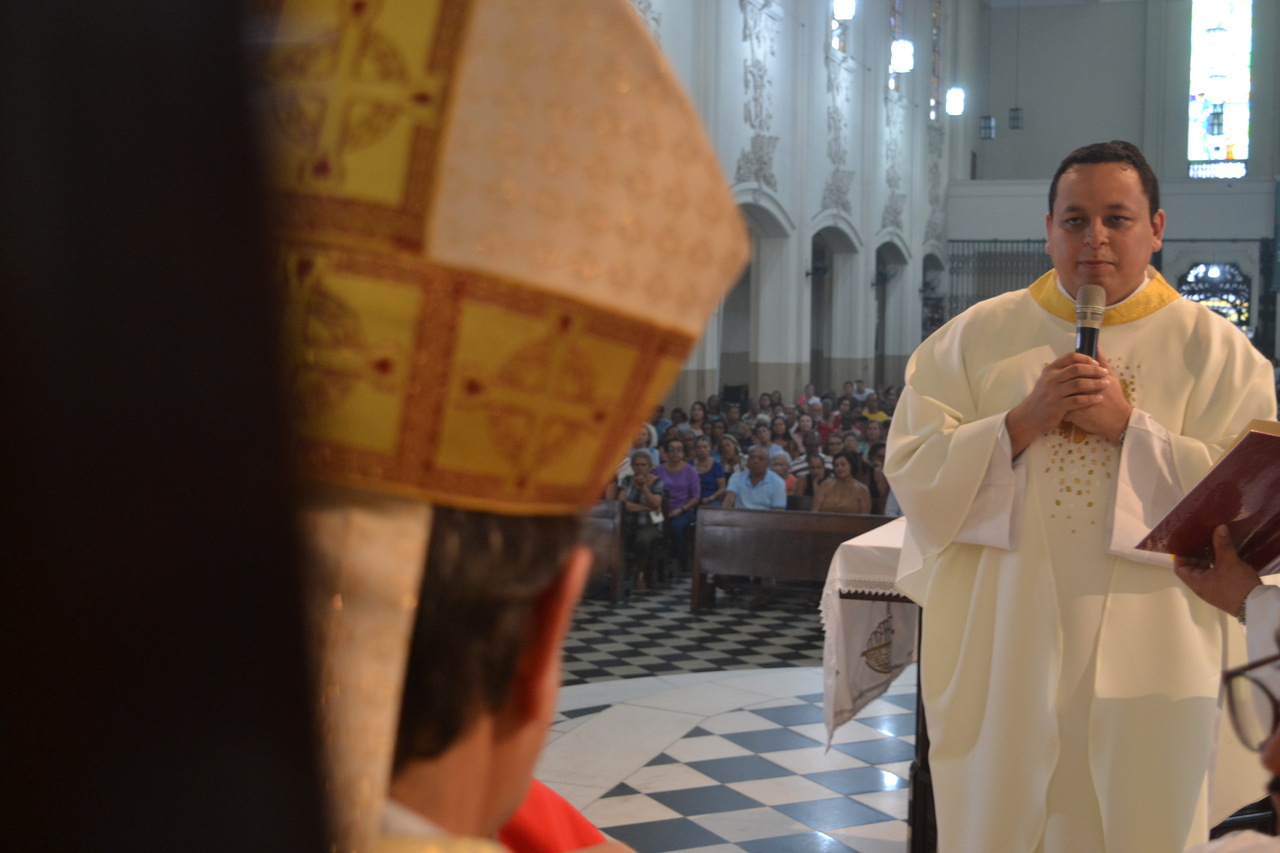 Renovação Pastoral Três Novas Posse Canônicas em Duque de Caxias