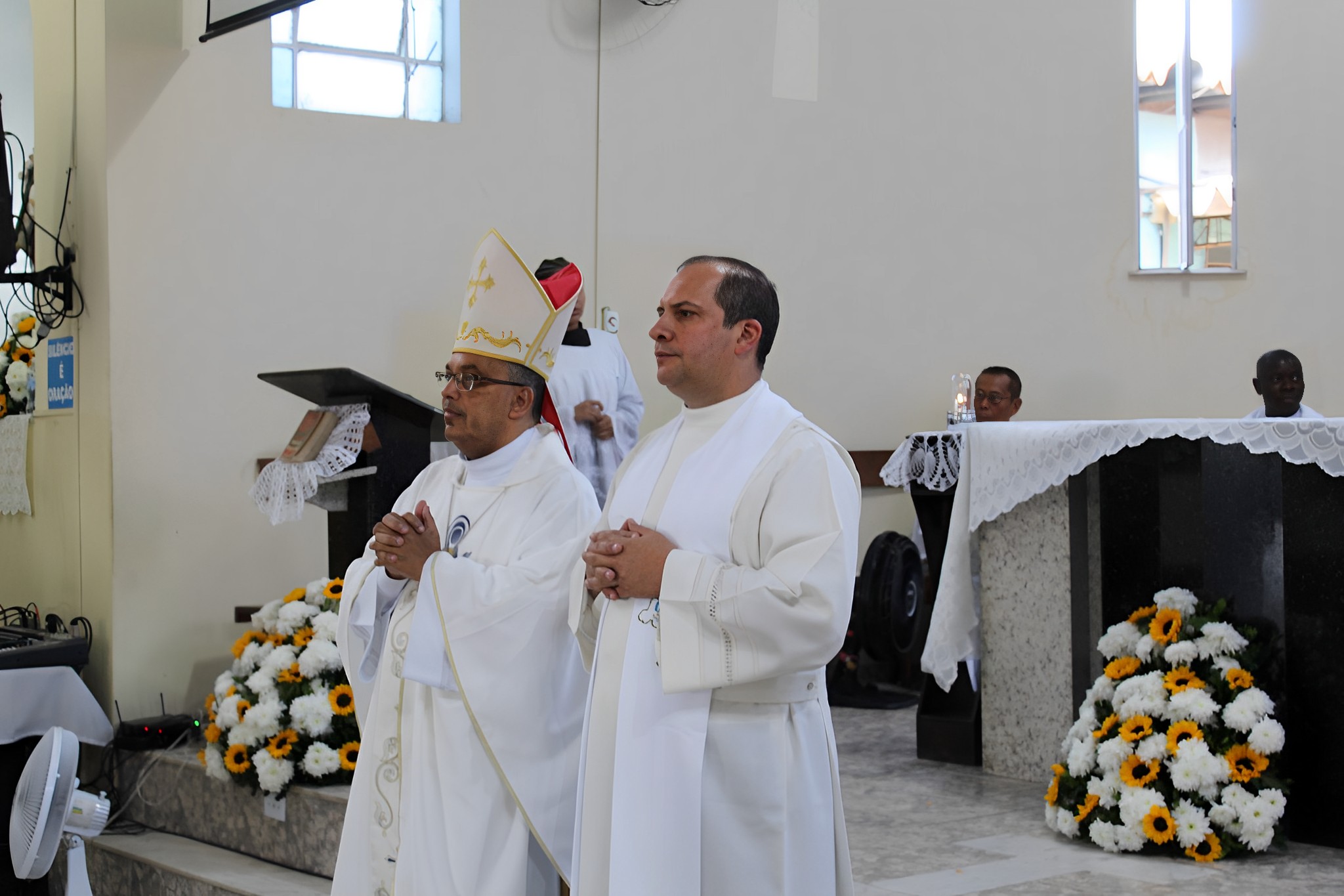 Dom Gilson e Padre Márcio, Conselheiro Geral CICM.